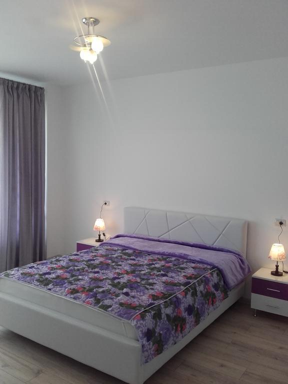 Studio Sunset Violet Mamaia Exterior photo